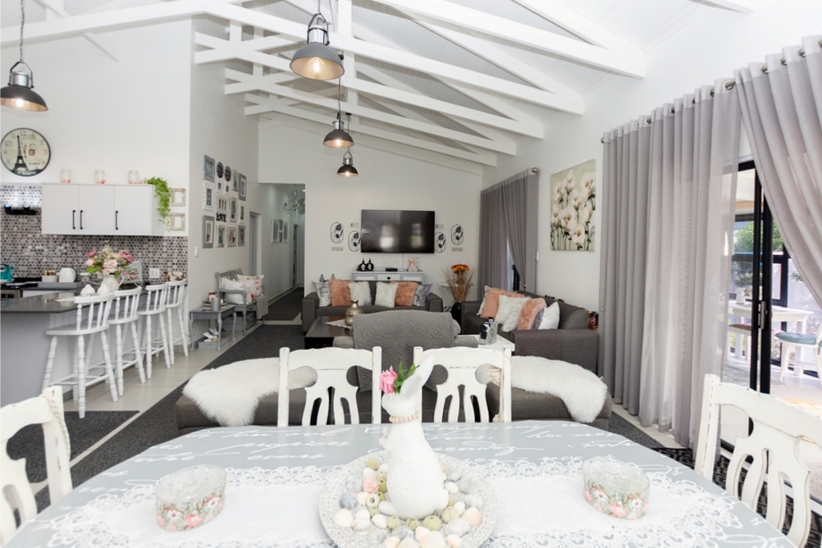 3 Bedroom Property for Sale in Velddrif Western Cape